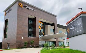 La Quinta Inn & Suites By Wyndham - Red Oak Tx Ih-35E